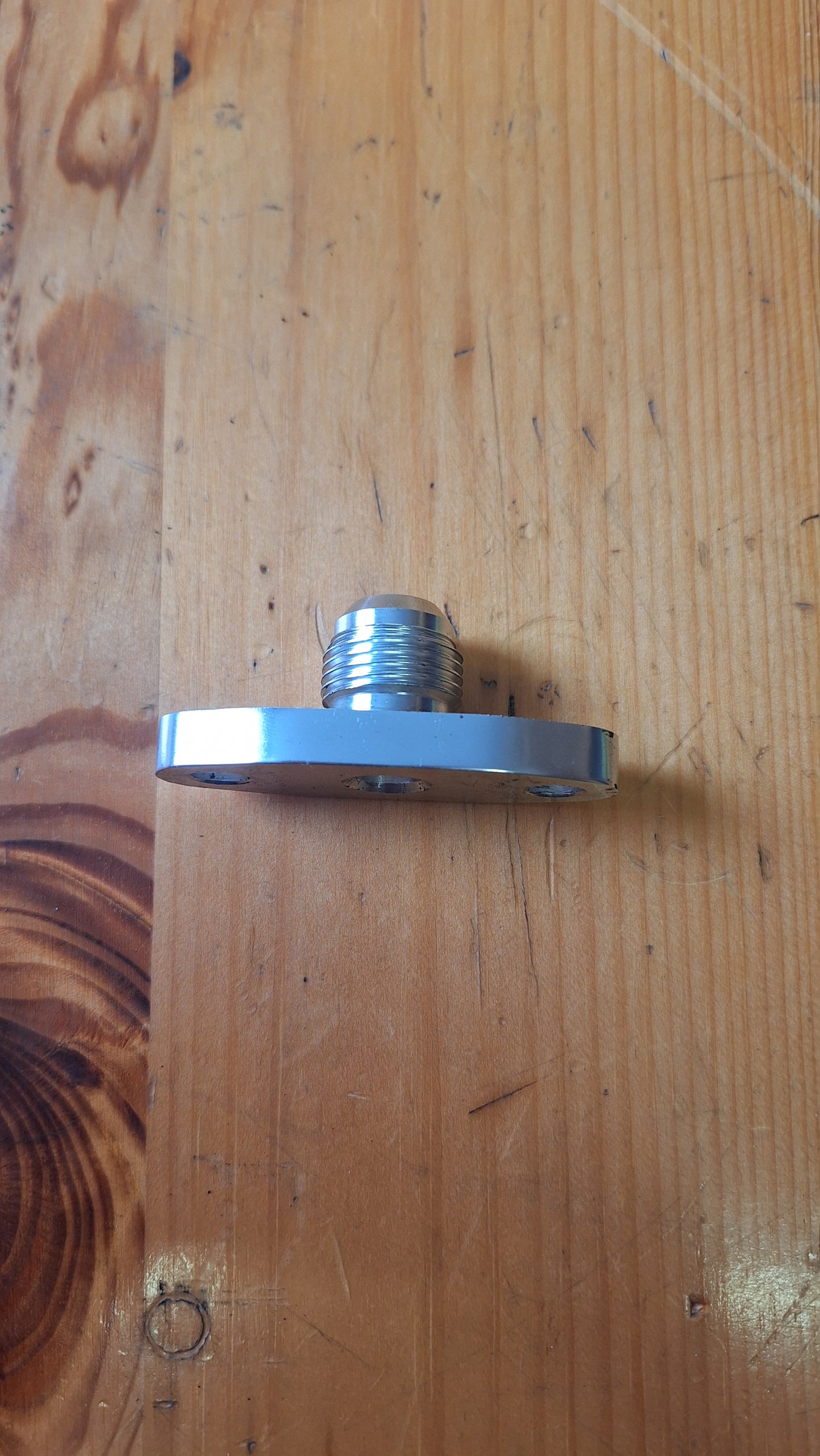 Gewindeflansch zu Turbolader