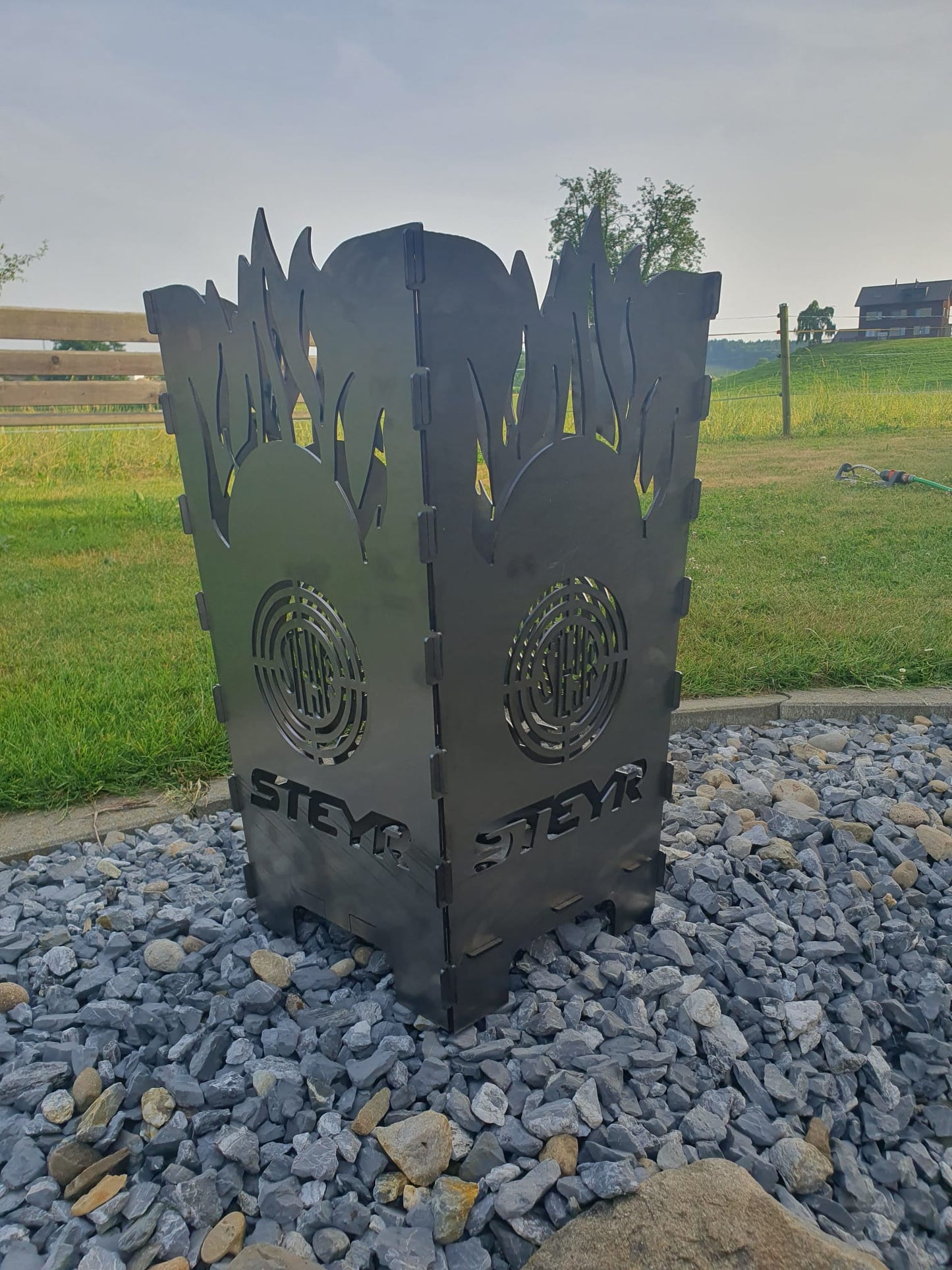 Steyr Feuerkorb / Grill