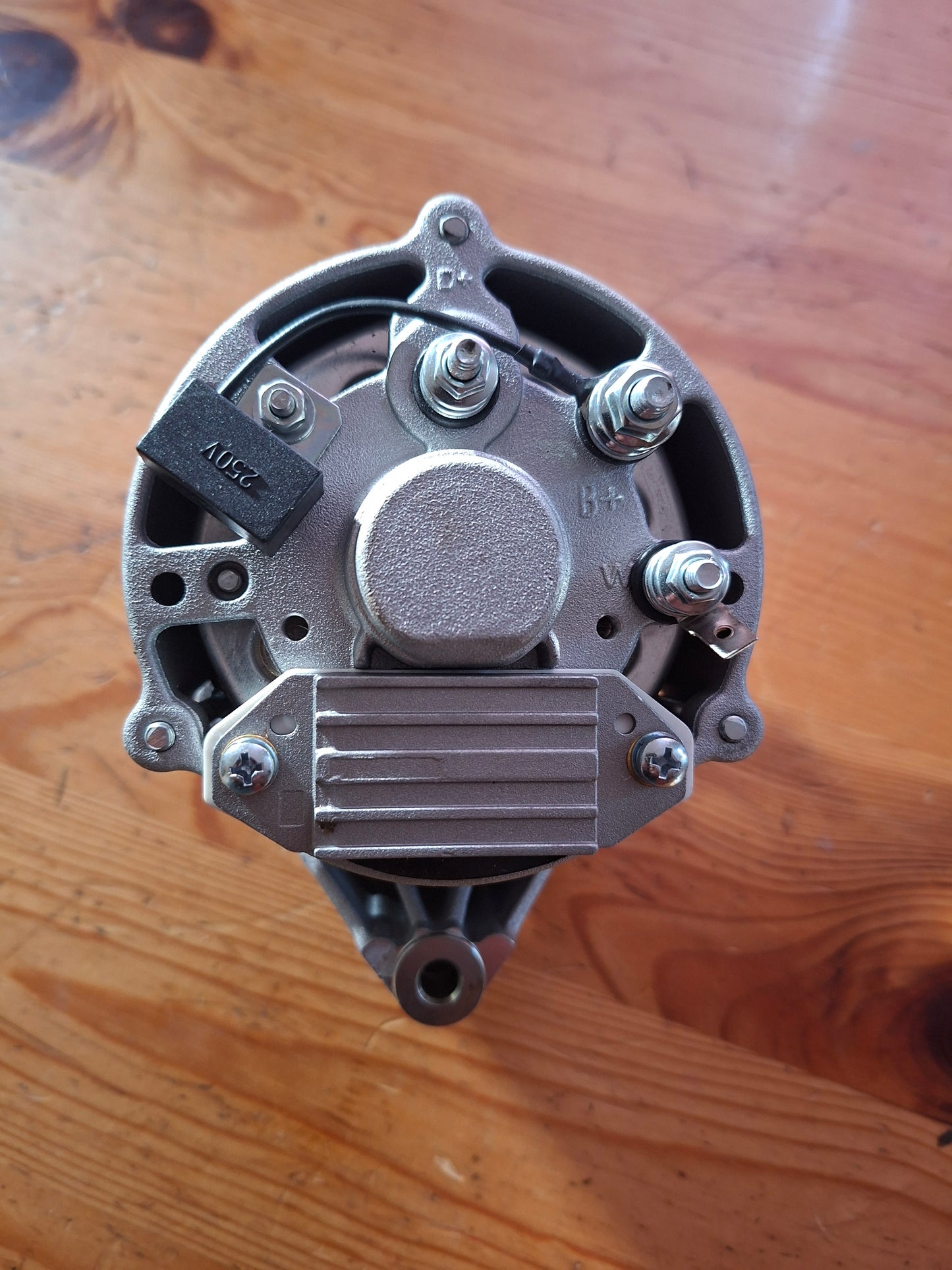 MAHLE Lichtmaschine 14 V, 33 A IA0096 MG 124 3838922050165