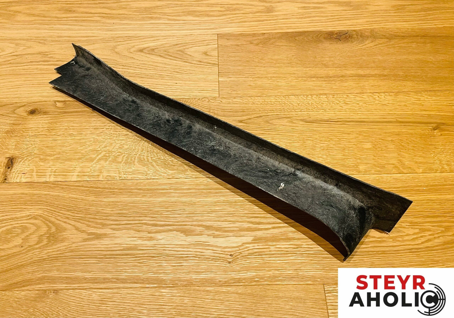 Steyr Innenverkleidung - Frontsäulenverkleidung links unten (A-Säule)