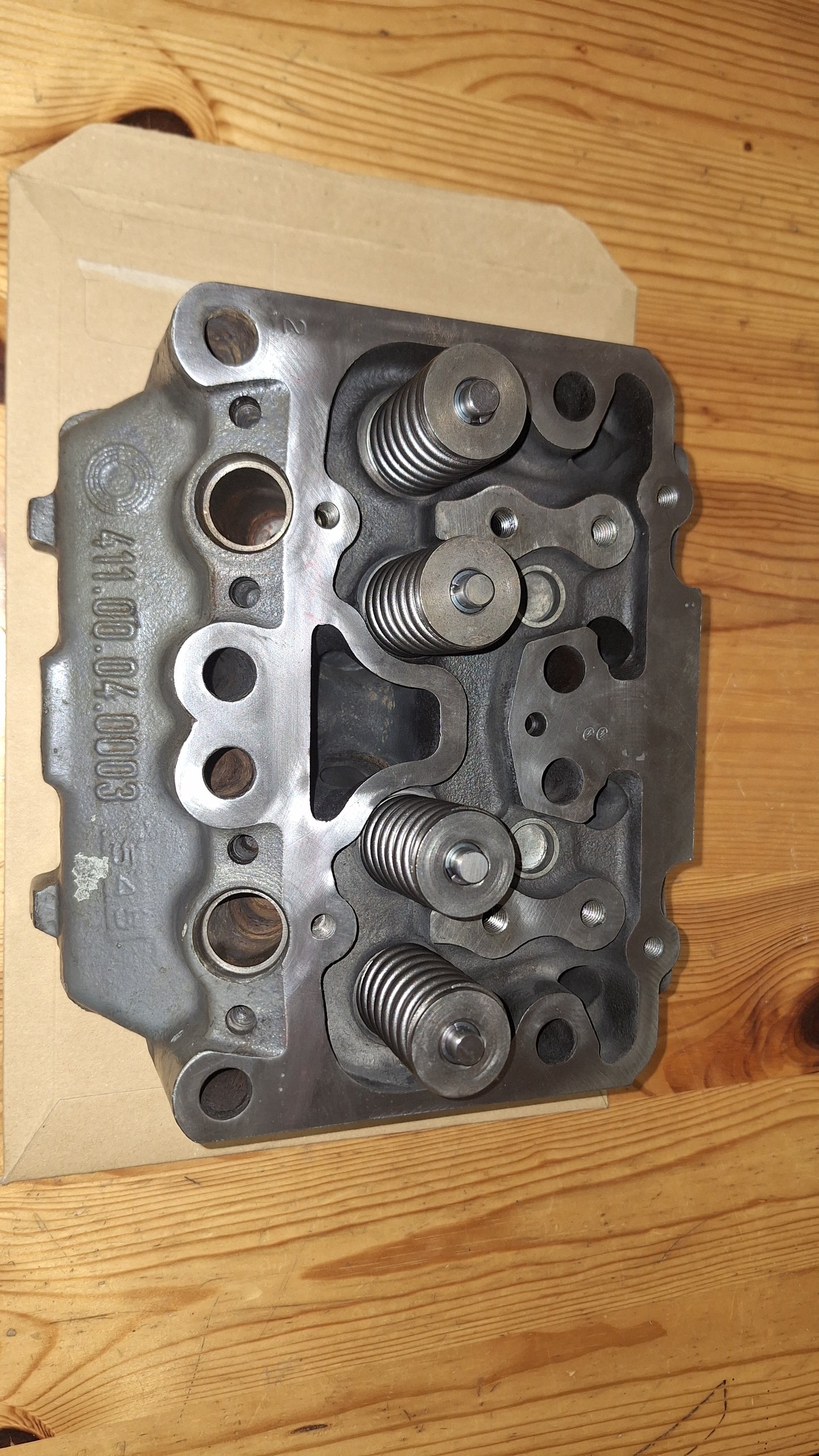 Zylinderkopf revidiert Steyr PLUS 650 658 760 768 / 8070 – 8120 41100040003