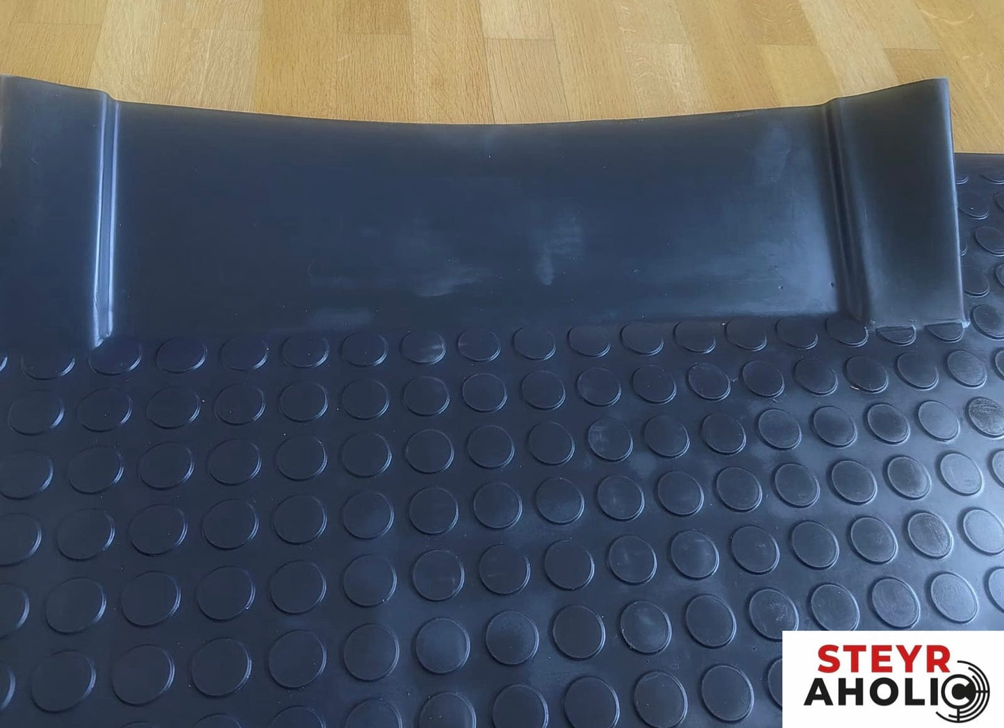 Bodenmatte (LÄRMARM) Steyr Serie 80 Erstausrüsterqualität 1-34-162-030