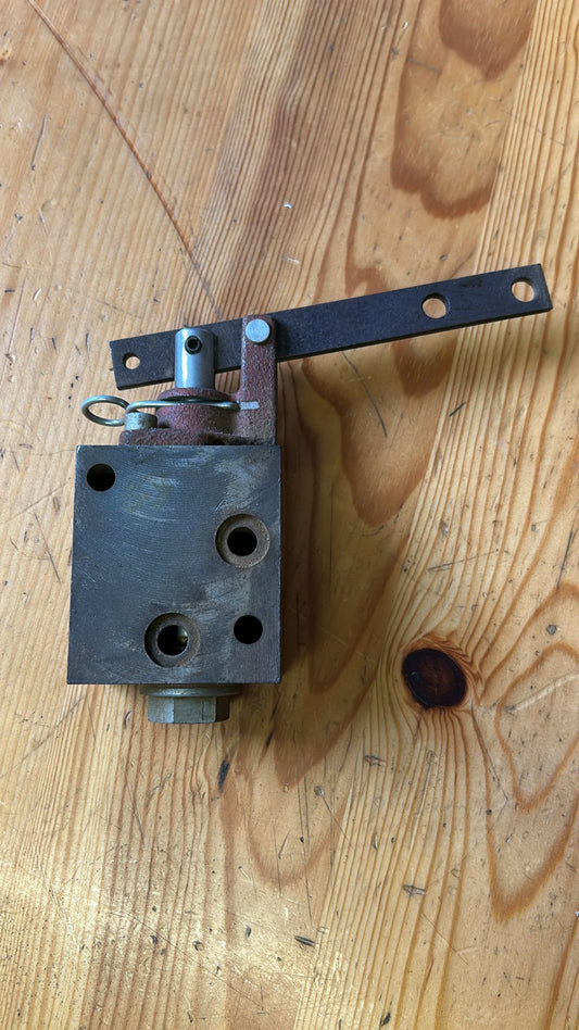Original Hydrauikventil neu 37700750008