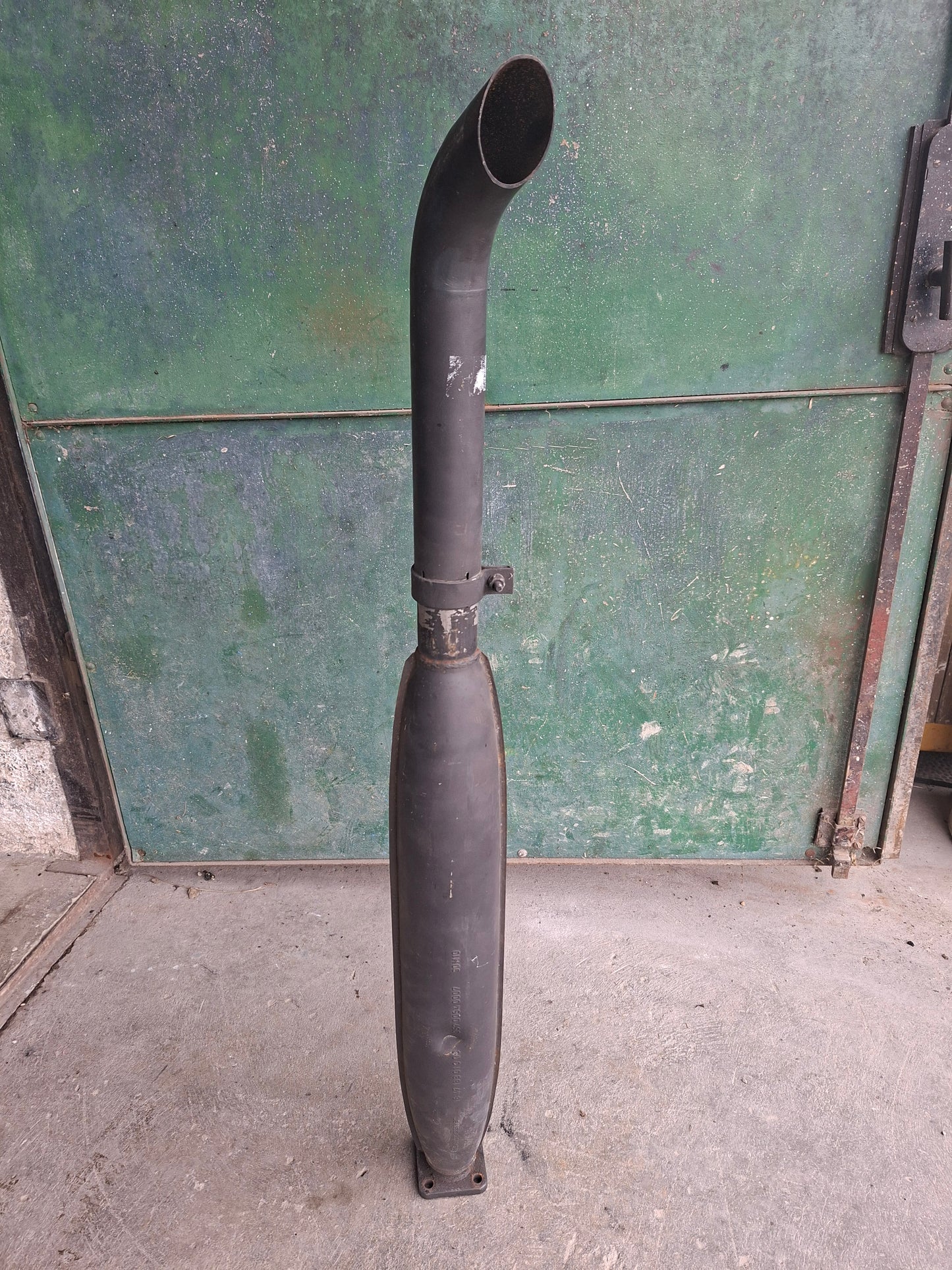 ORIGINAL Eberspächer Schalldämpfer Steyr 80er Serie 133700540197